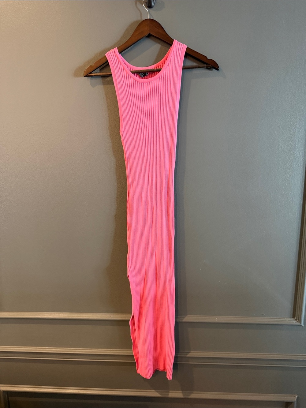 Forever 21 Pink Ribbed Sleeveless Maxi Dress